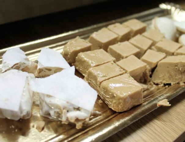 turron-1-1024x529-min